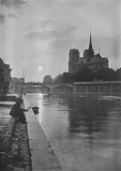 Nehirden Notre Dame, Paris, 1924 by Unbekannt