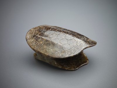 Kaplumbağa kabuğu şeklinde süs, Ming hanedanı, 1368-1644. by Unbekannt