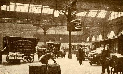 Havai Elektrikli Parsel Taşıyıcı, Victoria İstasyonu, Manchester, 1930. by Unbekannt