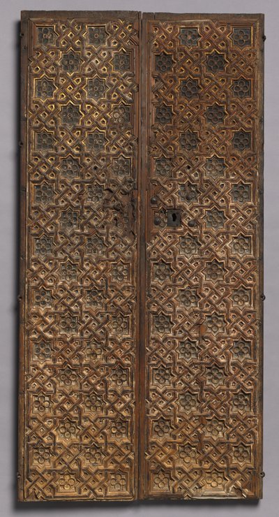 Bir Çift Kapı, 1400