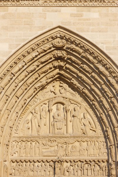 Paris Notre Dame Katedrali batı kanadı: Saint Anne