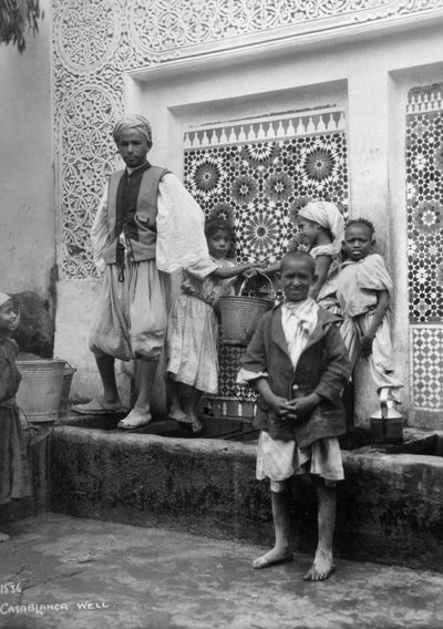 Kuyudaki insanlar, Kazablanka, Fas, c1920s-c1930s by Unbekannt