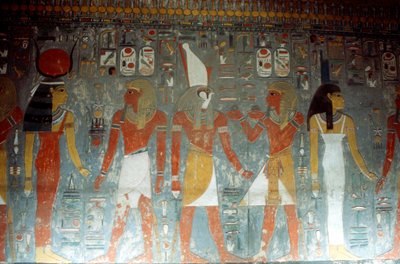 Firavun Horemheb, tanrıça İsis ve tanrı Horus ile, Eski Mısır, MÖ 14. yüzyıl by Unbekannt