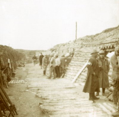 Place de lOpéra, Şampanya, kuzey Fransa, c1914-c1918 by Unbekannt