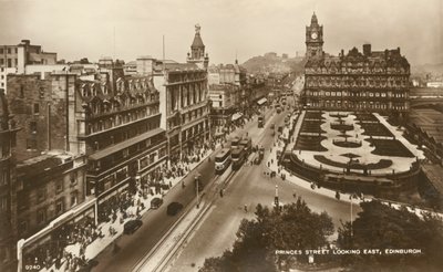 Princes Street Görünümlü Doğu, Edinburgh, 1920'ler. by Unbekannt