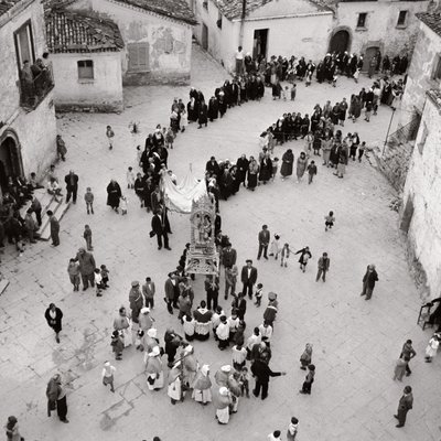 Flagellants alayı, Albano di Lucania, Potenza, Basilicata, İtalya (s / b fotoğraf) by Unbekannt