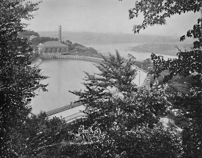 Rezervuar, Eden Park, Cincinnati, Ohio, c1897. by Unbekannt