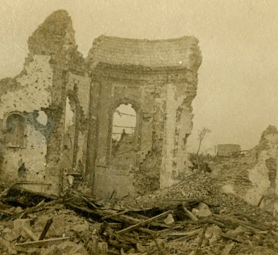 Harap kilise, Combles, kuzey Fransa, c1914-c1918 by Unbekannt