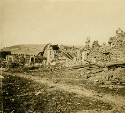 Les Éparges kalıntıları, kuzey Fransa, c1914-c1918. by Unbekannt