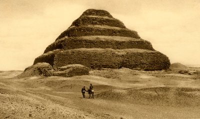 Saqqara - Basamak Piramidi, c1918-c1939. by Unbekannt
