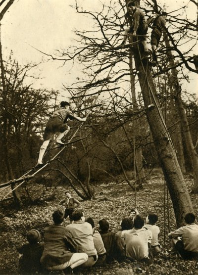 "Öncülük Yapan İzciler", 1944. by Unbekannt