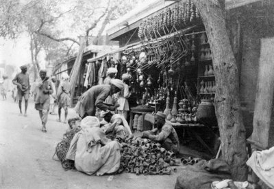Nargile dükkanı, Howshera, 1917 by Unbekannt