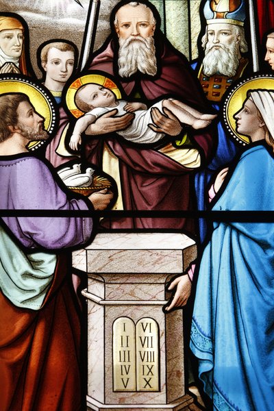 La Salette Meryem Ana Tapınağı Vitray pencere İsa