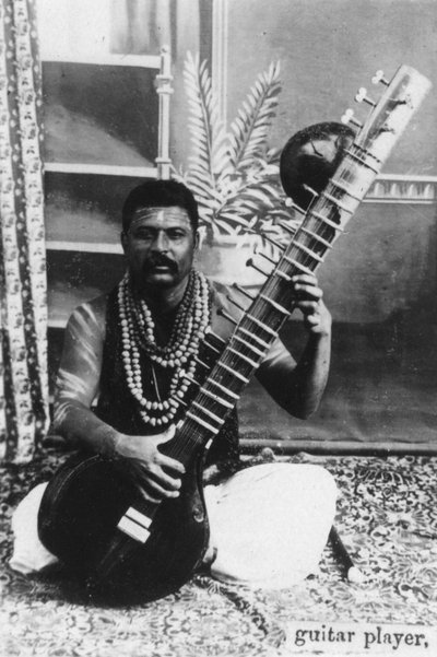 Sitar oyuncusu, Hindistan, 20. yüzyıl by Unbekannt