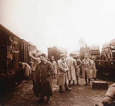 Somme'ye giden askerler, Epernay, kuzey Fransa, c1914-c1918 by Unbekannt