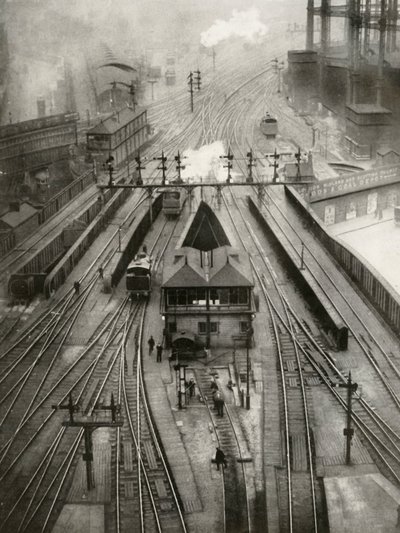 Aziz Pancras. Londra, Midland ve İskoç Demiryolunun bir terminali, 1935. by Unbekannt