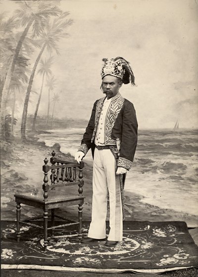 Batjan Sultanı, Bacan Adası, Maluku Adaları, Endonezya (jelatin gümüş baskı) by Unbekannt