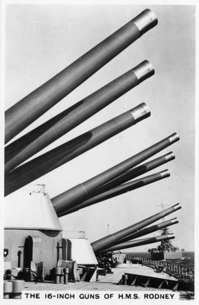 HMS Rodney zırhlısının 16 inçlik topları, 1937 by Unbekannt