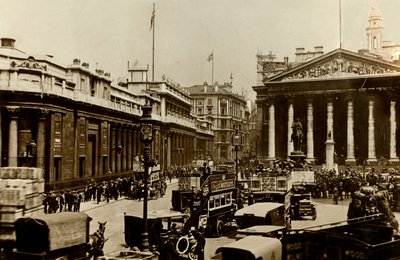 İngiltere Bankası ve Kraliyet Borsası, Londra, c1910. by Unbekannt