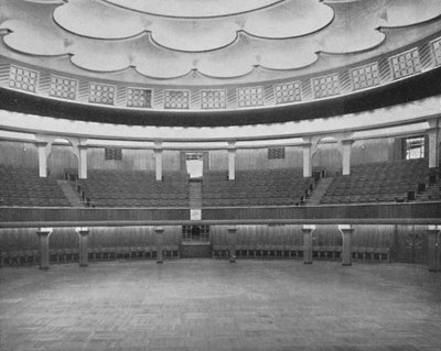 Kubbe: Platformdan Bakmak, 1939 by Unbekannt