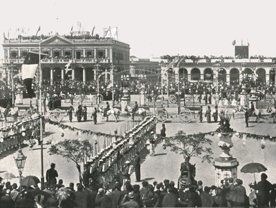 Bir Bayram Gününde Büyük Meydan, Montevideo, Uruguay, 1895. by Unbekannt