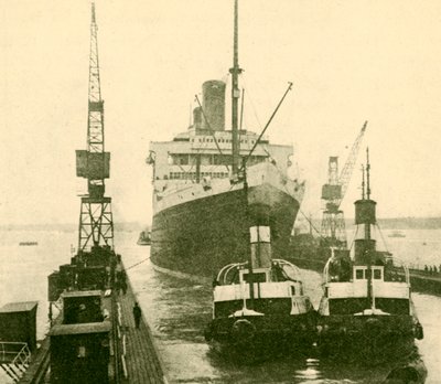 Römorkörler Tarafından Çekilmiş Majestic Giren Kuru Havuz, c1930. by Unbekannt