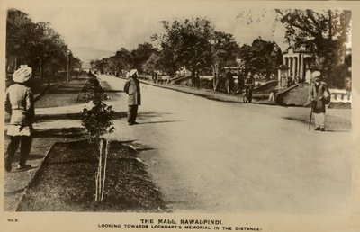The Mall, Rawalpindi - Lockharts Memorial in Mesafeye Doğru, c1918-c1939. by Unbekannt