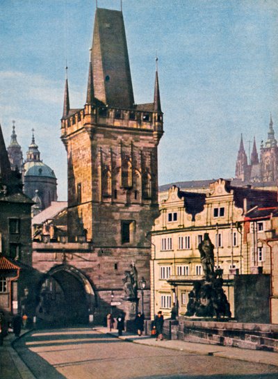 King Charles köprüsünün Eski Şehir sonu, Prag, Çek Cumhuriyeti, 1943 by Unbekannt