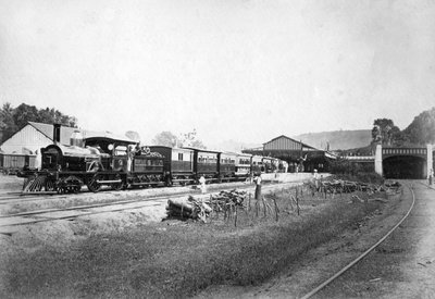 Kandy istasyonundan ayrılan Kraliyet Treni, Sri Lanka, c1910s by Unbekannt
