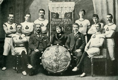Aberdeen Jimnastikçi Takımı, N.P.R.S. Meydan Okuma Kalkanı, 1902. by Unbekannt