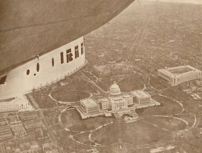 ABD Hava Gemisi Los Angeles, Washington Üzerinde Uçuşta, 1927 by Unbekannt
