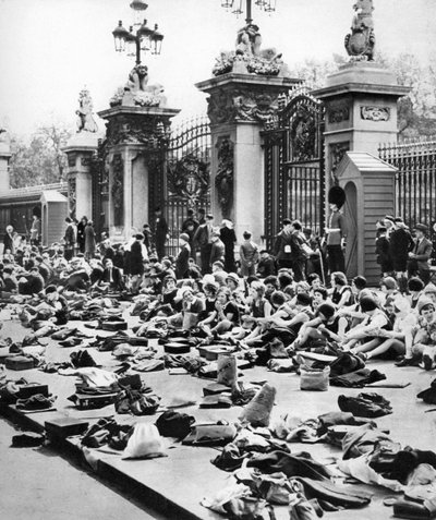 Çocukların jübile tatili, Buckingham Sarayı, Londra, 1935 by Unbekannt