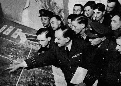 Bu geceki hedef..., 1941 by Unbekannt