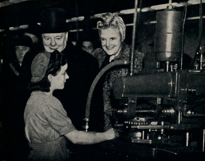 Bir Silah Fabrikasında Teftiş Turu, 1940