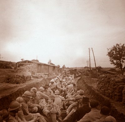 Açık tren vagonlarındaki birlikler, Genicourt, kuzey Fransa, c1914-c1918 by Unbekannt