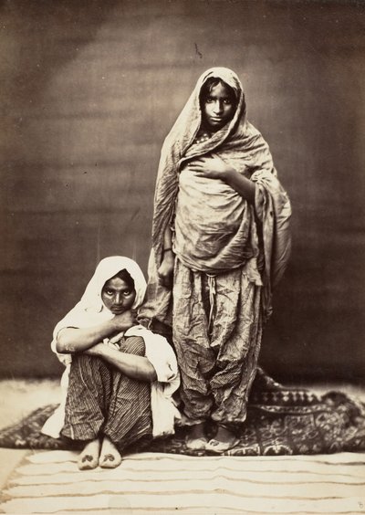 İki Hintli Kadın, Bir Oturan, 1860