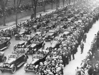 ABD 1. Ordusu Zafer Geçit Töreninde, New York, ABD, 10 Eylül 1919 by Unbekannt