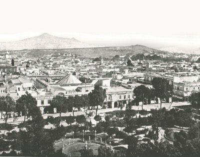 Katedralden görünüm, Puebla, Meksika, 1895. by Unbekannt