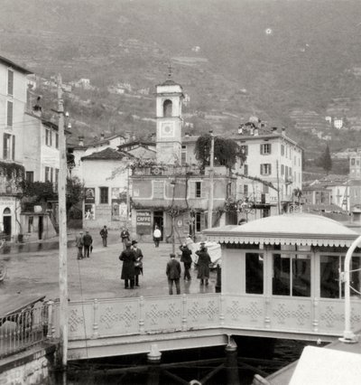 Moltrasio'nun Como Gölü kıyısındaki görünümü, İtalya, 20. yüzyıl by Unbekannt