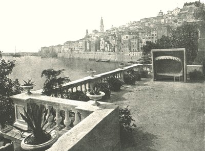 Körfezden kasabanın görünümü, Menton, Fransa, 1895. by Unbekannt