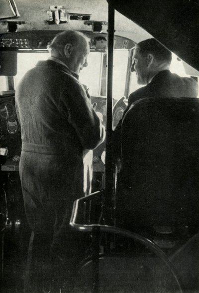Winston Churchill, uçan tekne Berwick hakkında Kaptan Shakespeare ile konuşuyor, c1939-c1944 1946. by Unbekannt