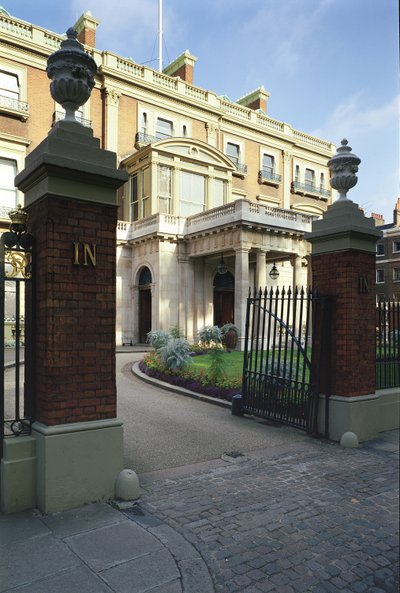 Hertford House, Manchester Square, Londra girişinin dış görünümü by Unbekannt Unbekannt