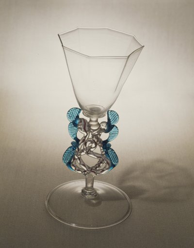 Facon de Venise ejderha saplı kadeh, 17. yüzyıl by Unbekannt Unbekannt