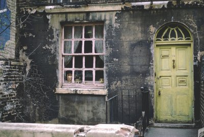 Yeşil Kapılı Ev, Euston, Londra, 1967 by Unbekannt Unbekannt