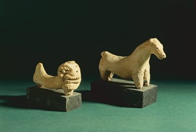 Pişmiş toprak aslan ve at, Mohenjodaro MÖ 2300-1750 by Unbekannt Unbekannt