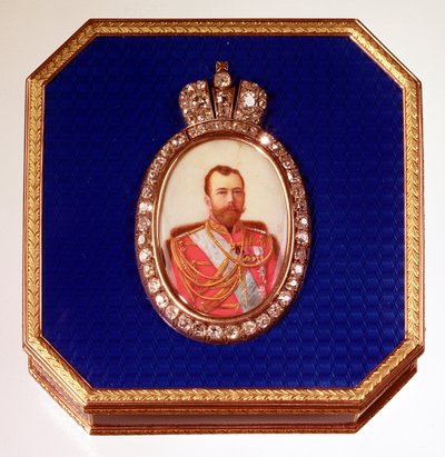 Çar Nicholas II portresi ile Faberge mavi emaye kutu, by Unbekannt