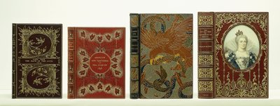 "The Life and Times of Catherine de" Medici" de dahil olmak üzere Riviere & Sons tarafından ciltlenmiş dört kitap kapağı, by Unbekannt