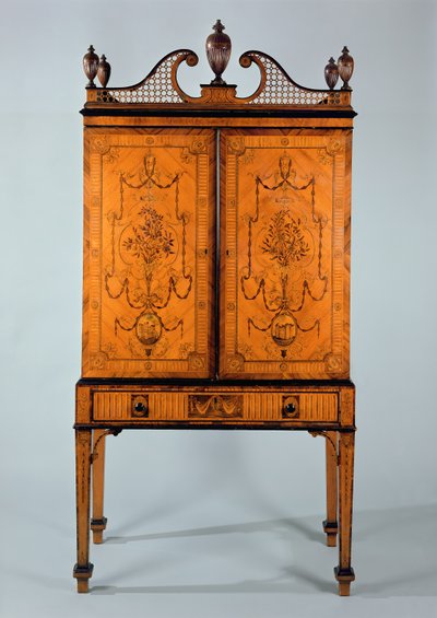 George III Craven dolap, saten ağacı ve kakma, stantta by Unbekannt