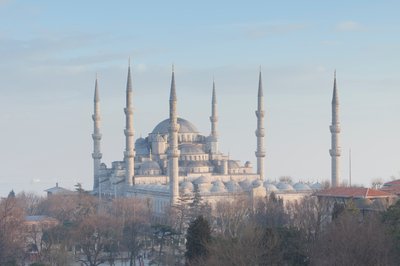 Gün batımından kısa bir süre önce Sultanahmet Camii'nin panoramik manzarası, İstanbul, Türkiye (fotoğraf) by Unbekannter Künstler