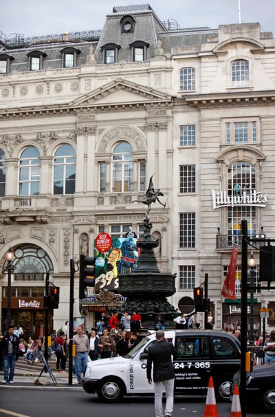 Piccadilly Circus, Londra (fotoğraf) by Unbekannt